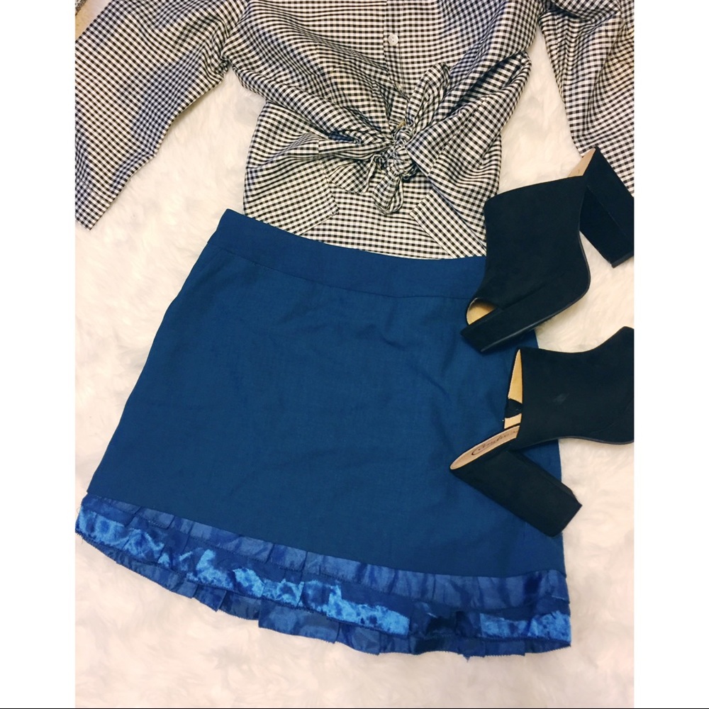 Forever 21 mini skirt with pockets